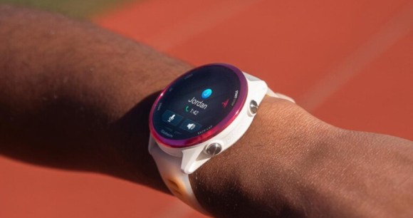 Forerunner 570 : Garmin lance sa nouvelle montre running milieu de gamme, idéale s’améliorer en course à pied