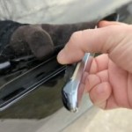 Danger en cas d’accident : la Chine s’attaque aux poignées de certaines voitures électriques