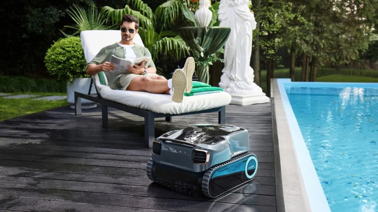 Scuba X1 Pro Max : ce robot nettoyeur sans fil nettoie TOUTE la piscine, du fond à la surface