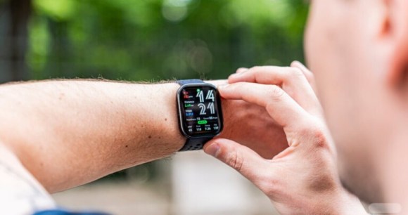 Test de l’Amazfit Bip 6 : une montre de sport efficace et vraiment pas chère, ça existe