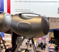J’ai vu l’enceinte portable compacte plus puissante que Devialet : impressionnante, assourdissante et chinoise