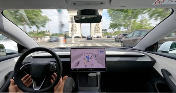 Les Tesla conduisent mieux que vous, la preuve avec cette vidéo en plein Paris