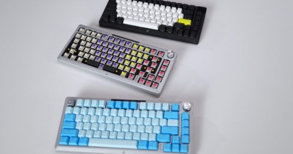 On a vu et testé le premier clavier entièrement personnalisable de Corsair