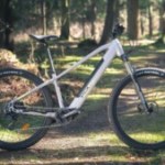 Rétention de passeport, conditions de vie et scandale des recrutements : comment Decathlon combat les abus de l’industrie du cycle