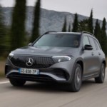 On a essayé le Mercedes EQB restylé : le SUV électrique 7 places le moins cher du marché