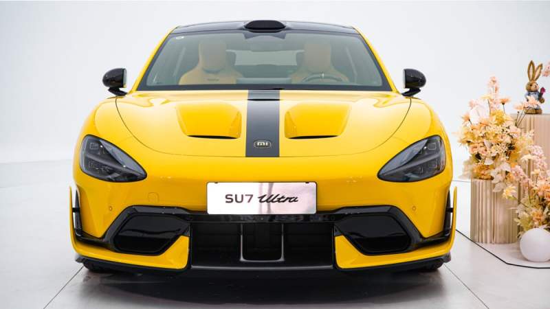 Le capot à 5 200&nbsp;€ de la Xiaomi SU7 Ultra électrique va enfin servir à quelque chose