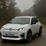La R5 électrique à 25 000 € arrive bientôt mais un petit changement de dernière minute interroge