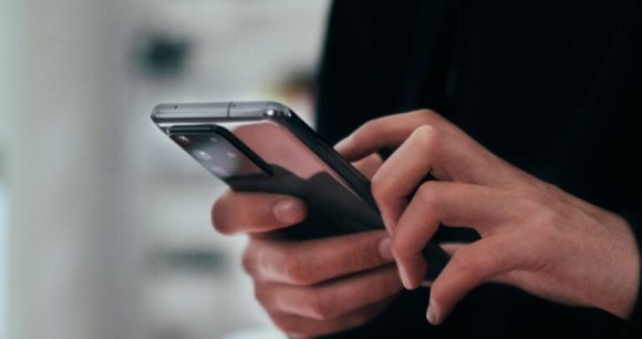 Ce forfait mobile 5G généreux en data offre le meilleur rapport Go-prix du moment