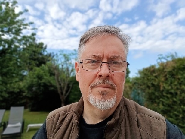 Honor 400 Lite - Selfie Mode Portrait