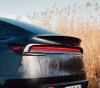 Tesla Model Y (2025) // Source : Robin Wycke pour Frandroid