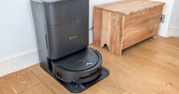 Test de l’Ecovacs Deebot T80 Omni : 2 semaines sans toucher à mon robot aspirateur (et mes sols n’ont jamais été aussi propres)