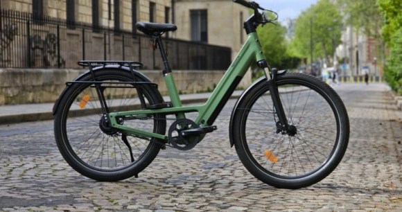 On a testé l’Iweech Promenade, un excellent vélo électrique urbain qui fait tout à votre place