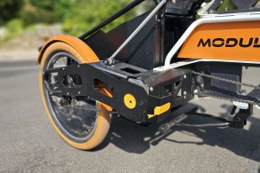 Les roues arrière utilisent des bras oscillant. // Source : M. Lauraux pour Frandroid