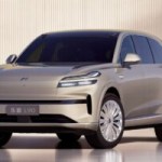 Cette voiture électrique chinoise au coffre immense devrait arriver en France, voici son autonomie