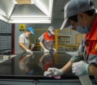 Nouveau record : ce panneau solaire chinois pulvérise tous les standards du marché