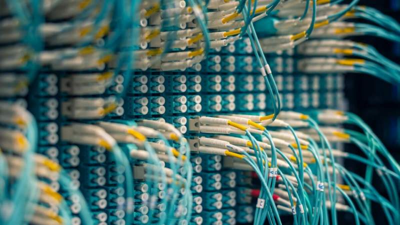 Une France 100&nbsp;% fibrée en 2026&nbsp;? On a des nouvelles du déploiement de la fibre optique, et elles sont bonnes