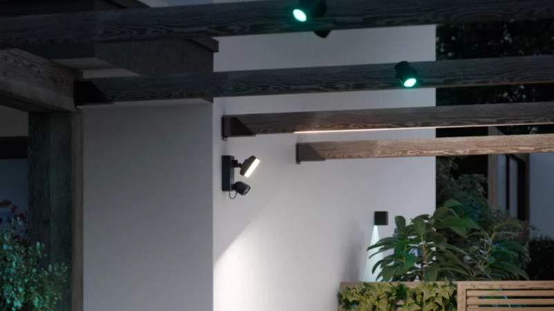 La caméra Philips Hue Secure avec son projecteur protège vos extérieurs et votre portefeuille avec cette réduction de 40 % La caméra Philips Hue Secure avec son projecteur protège vos extérieurs et votre portefeuille avec cette réduction de 40 %
