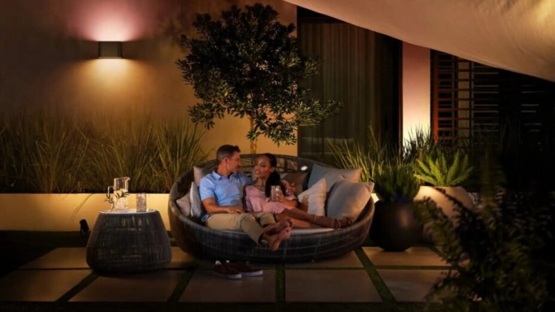 Philips Hue Lily : un jardin tout en couleur et connecté avec 75 € de remise au panier