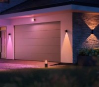 Cette lampe extérieure connectée Philips Hue à -34 % va changer l’atmosphère de votre jardin