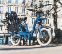 On a testé le nouveau Gaya, un vélo électrique longtail plus confort et plus premium