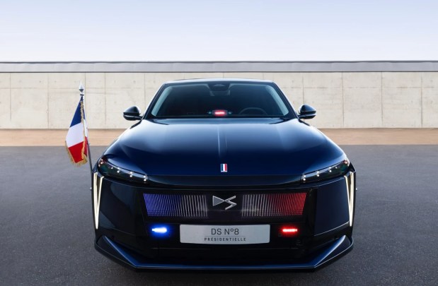 PRESIDENTIAL DS N°8_00565 Grande