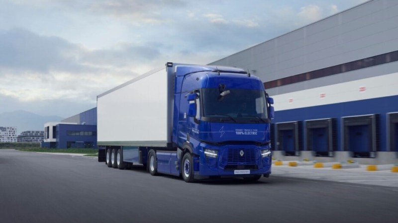 « Près de la moitié des camions en France pourraient être couverts » : cette étude a trouvé comment booster l’usage des camions électriques