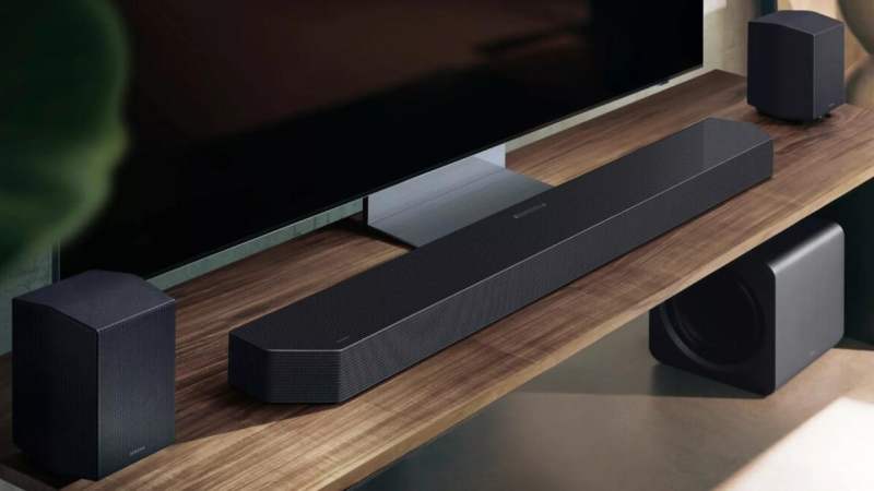 Deux nouvelles barres de son qui veulent changer la donne&nbsp;: Samsung HW-Q990H et HW-QS90H