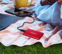 Samsung T7 // Source : Samsung