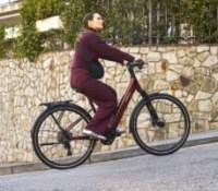Comment cette norme chinoise sur les voitures électriques pourrait révolutionner la sécurité des vélos électriques