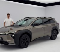 On est monté à bord du Toyota bZ4X Touring, une voiture électrique pensée pour les familles