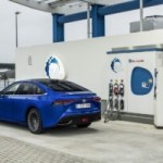 « Je dois faire 160 km aller-retour juste pour pouvoir recharger » : le calvaire de ce chauffeur de taxi qui roule à l’hydrogène