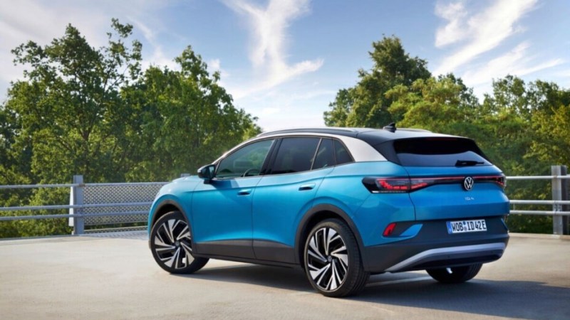 « Une pénurie extrême » : un nouveau risque plane sur les voitures électriques en Europe