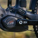 Les moteurs de vélos électriques pourraient bientôt être bridés : pourquoi Bosch est accusé de tirer les ficelles