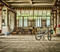 Une saisie massive de vélos électriques importés illégalement a eu lieu : ce qu’il faut savoir