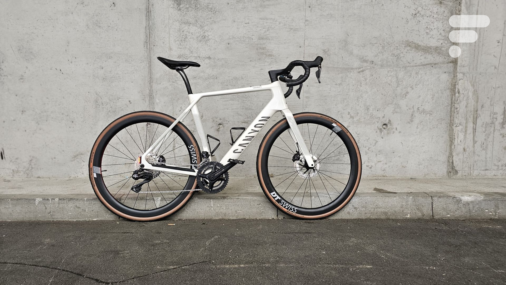 Canyon Endurace Onfly CF 8 test vélo route électrique TQ HPR40