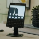 BlackBerry vous manque ? Ce constructeur fait revivre le clavier physique et le style carré mythique