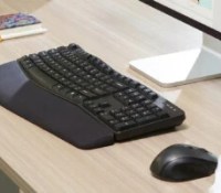 Clavier + souris ergonomiques Amazon Basics // Source : Amazon