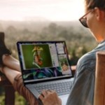 Avec 500 € de moins, ce laptop 2-en-1 avec écran Mini LED 90 Hz + Ultra 7 devient un super deal 