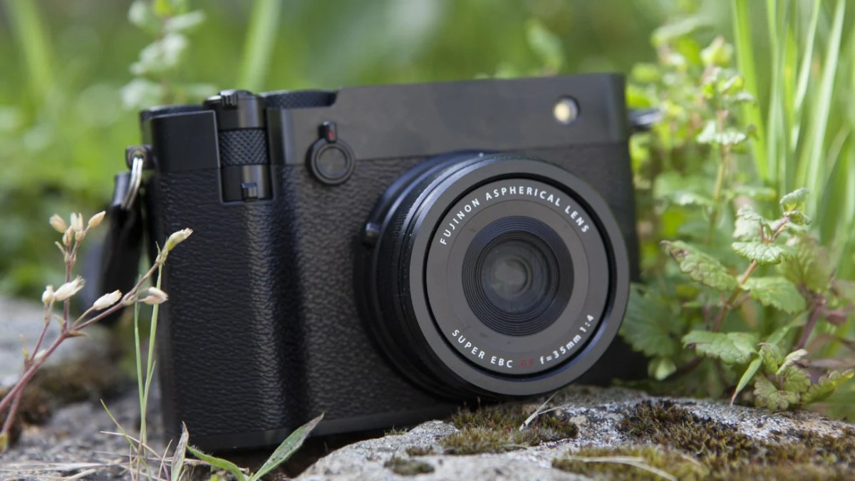 Le Fujifilm GFX100RF