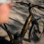 Voici l’un des tout premiers vélos électriques boostés au nouveau moteur Bosch PX : tout suspendu et très puissant