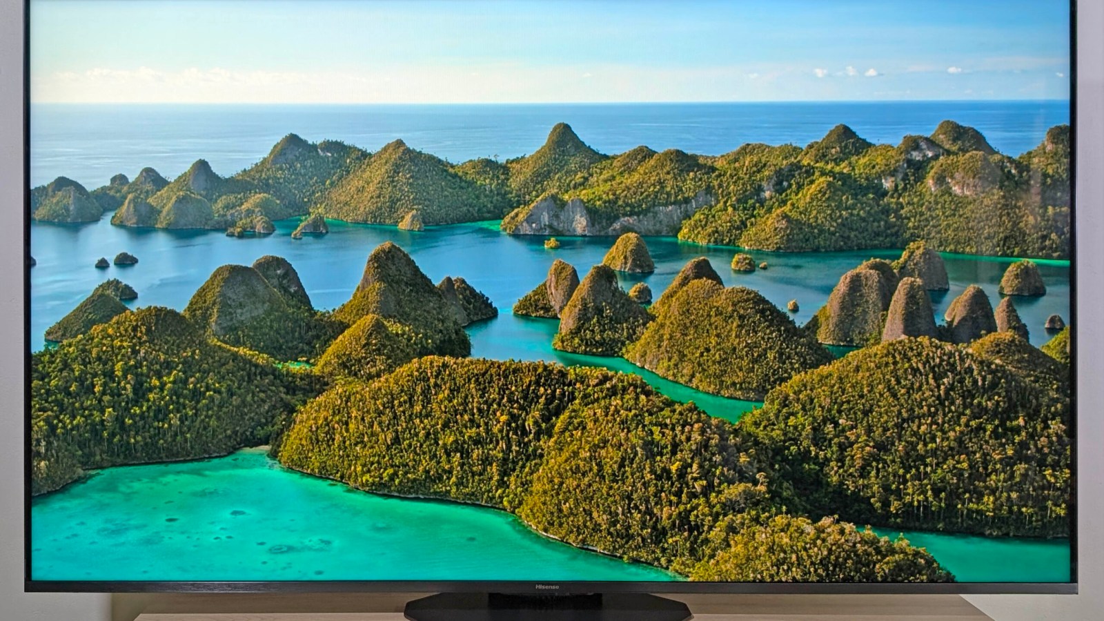 Ce rÃ©cent TV Mini LED 65 pouces ultra lumineux (165 Hz) notÃ© 9/10 coÃ»te dÃ©jÃ  200...