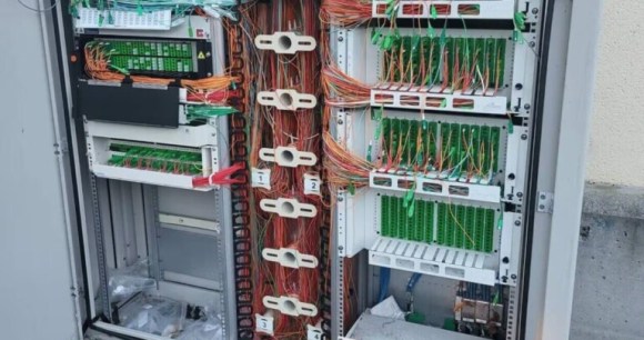 Fibre optique endommagée : voici les démarches essentielles pour éviter les galères avec le SAV