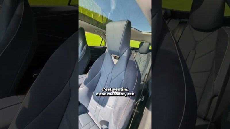 Voici la voiture officielle de Macron : la DS N°8 !