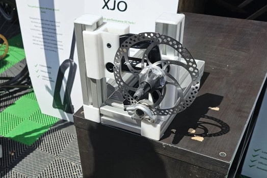 Motion XJO fourche VTT démontage Eurobike 2025