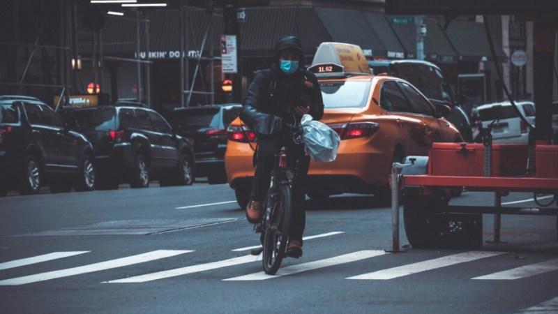 Vélos électriques non conformes : la confiscation de batteries des VAE « illégaux » à l’ordre du jour à New York