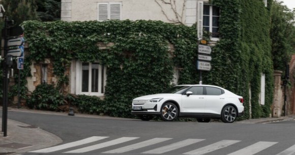 Polestar 2 // Source : Polestar