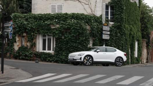 Polestar 2 // Source : Polestar
