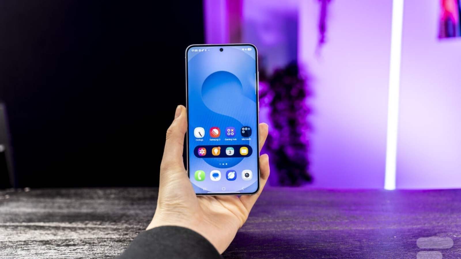 Votre Galaxy S25 récupère enfin trois fonctions IA réservées au Galaxy S26