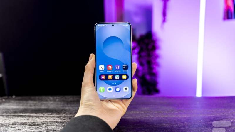 Quels sont les meilleurs smartphones compacts en 2026 ? La sélection