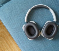 Le Nothing Headphone (1), ici en blanc.